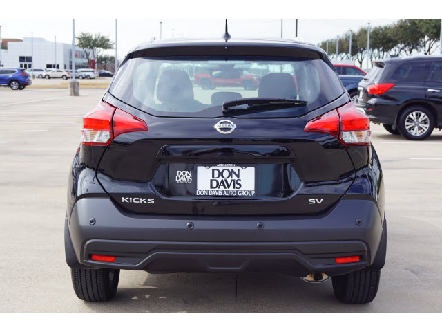 used 2020 Nissan Kicks car