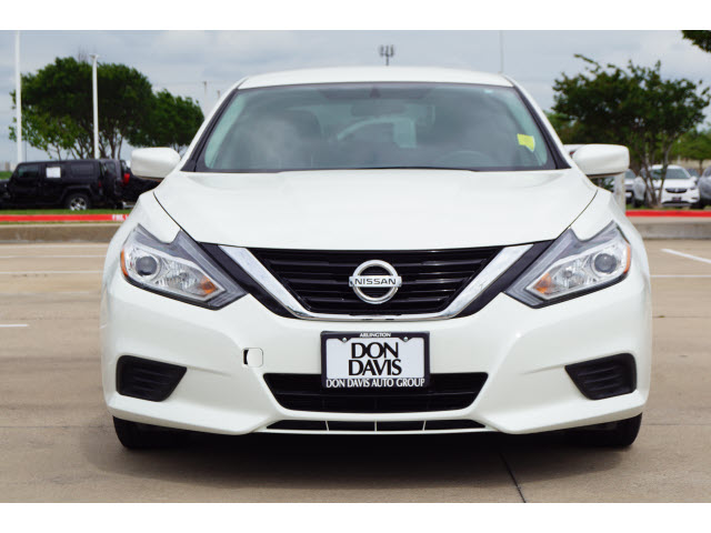 used 2018 Nissan Altima car