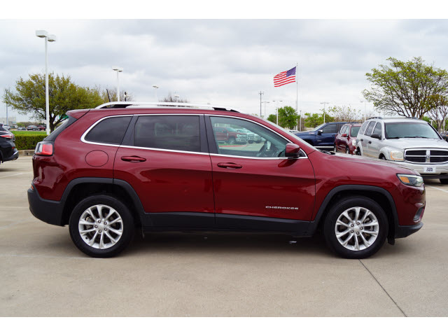 used 2019 Jeep Cherokee car