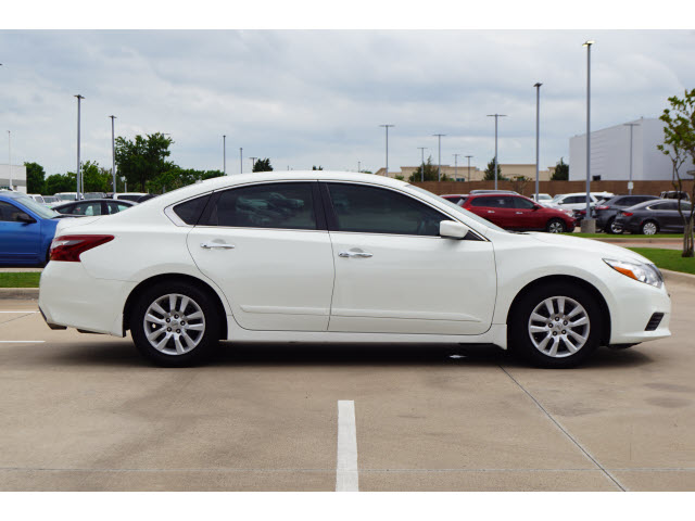 used 2018 Nissan Altima car