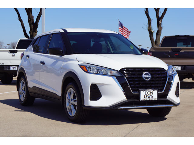 used 2022 Nissan Kicks car