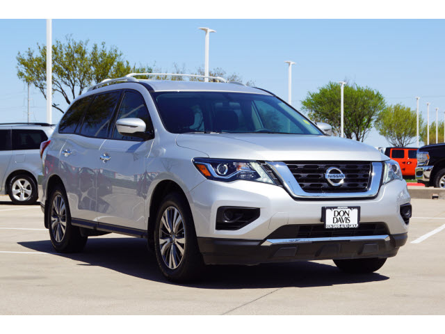 used 2018 Nissan Pathfinder car