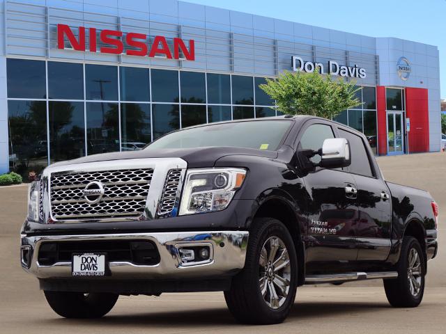 used 2019 Nissan Titan car