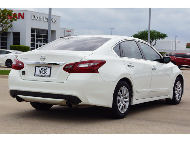 used 2018 Nissan Altima car