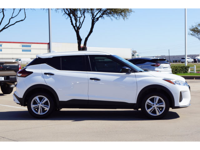 used 2022 Nissan Kicks car