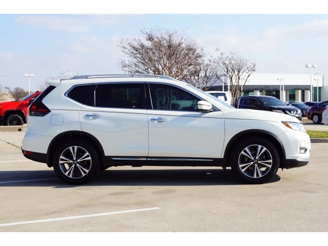 used 2018 Nissan Rogue car