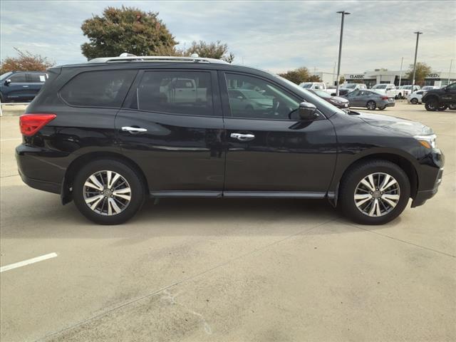 used 2020 Nissan Pathfinder car