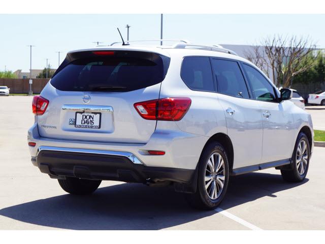 used 2018 Nissan Pathfinder car