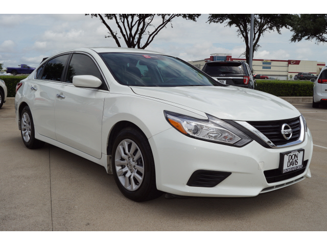 used 2017 Nissan Altima car