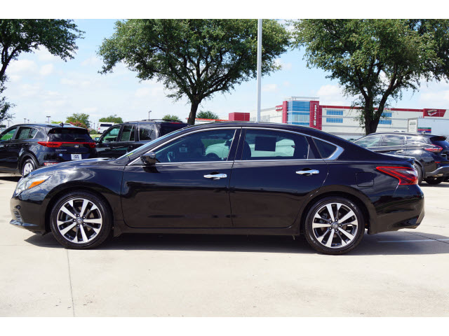 used 2017 Nissan Altima car