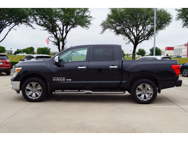 used 2019 Nissan Titan car