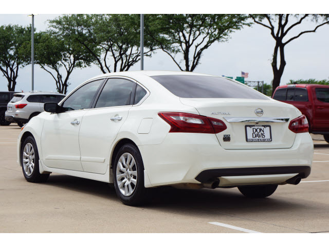 used 2018 Nissan Altima car