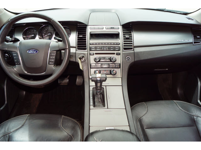 used 2012 Ford Taurus car