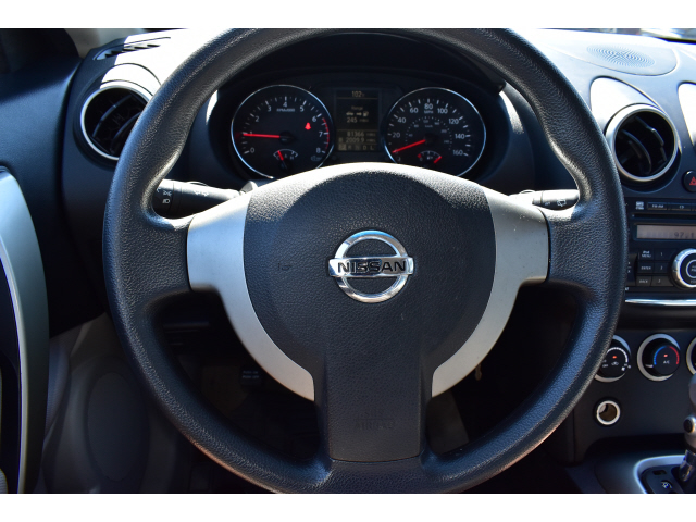 used 2014 Nissan Rogue Select car