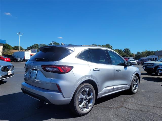 new 2024 Ford Escape Hybrid car, priced at $36,975