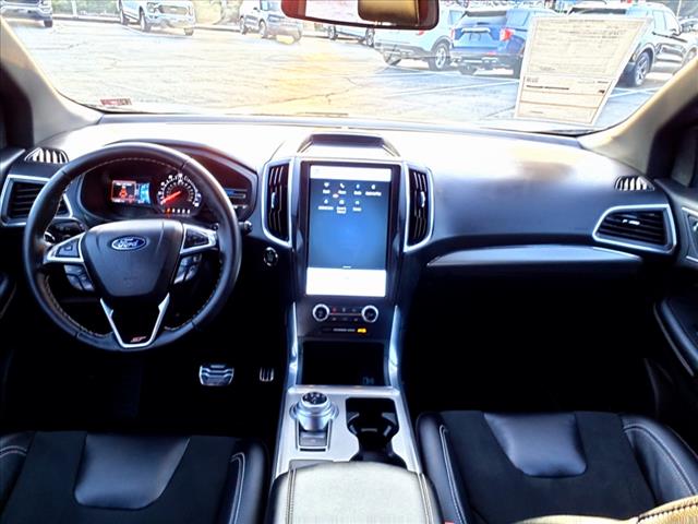 used 2022 Ford Edge car, priced at $38,995