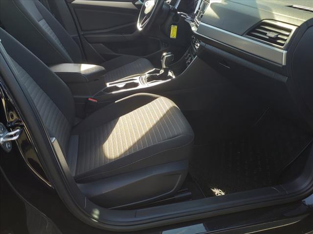 used 2024 Volkswagen Jetta car