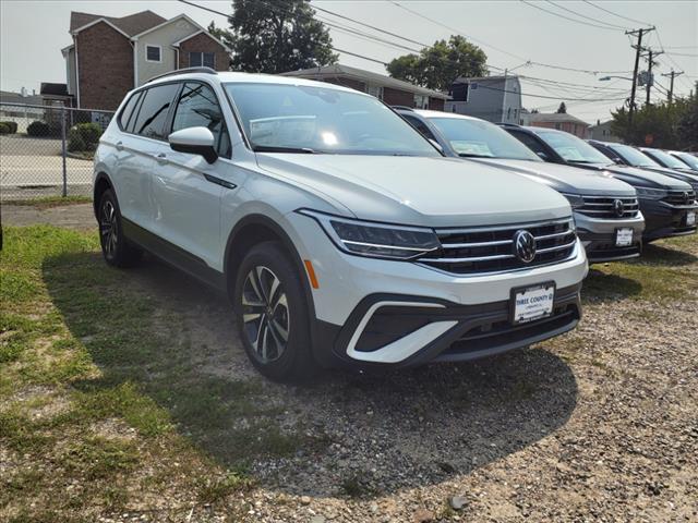 new 2024 Volkswagen Tiguan car, priced at $33,254