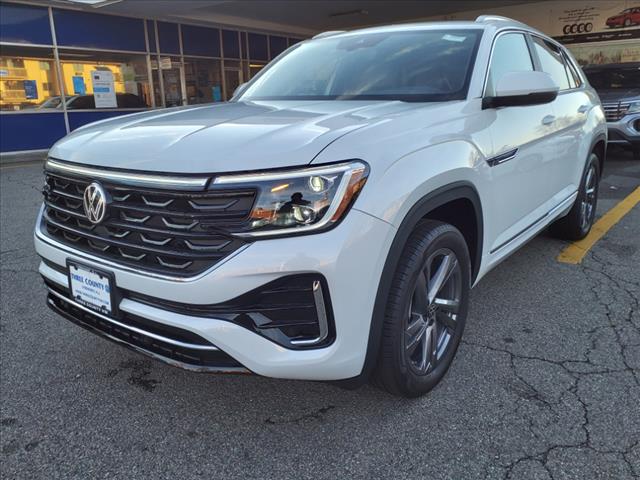 new 2024 Volkswagen Atlas Cross Sport car, priced at $51,841