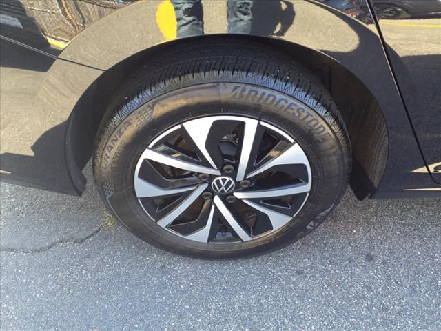 used 2024 Volkswagen Jetta car