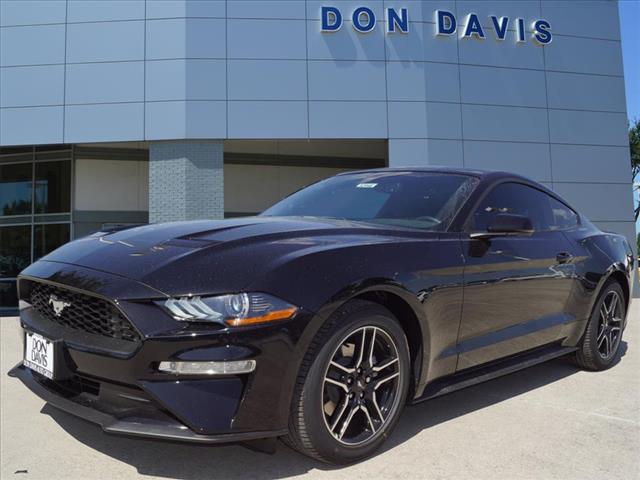 new 2018 Ford Mustang car