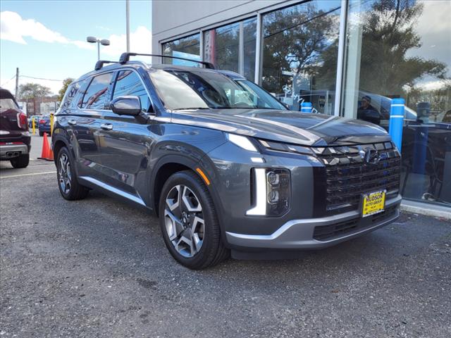 used 2023 Hyundai Palisade car, priced at $39,999