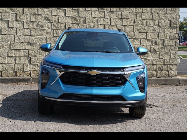 new 2025 Chevrolet Trax car, priced at $23,336