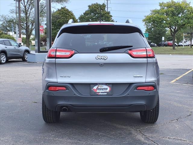 used 2016 Jeep Cherokee car, priced at $11,480