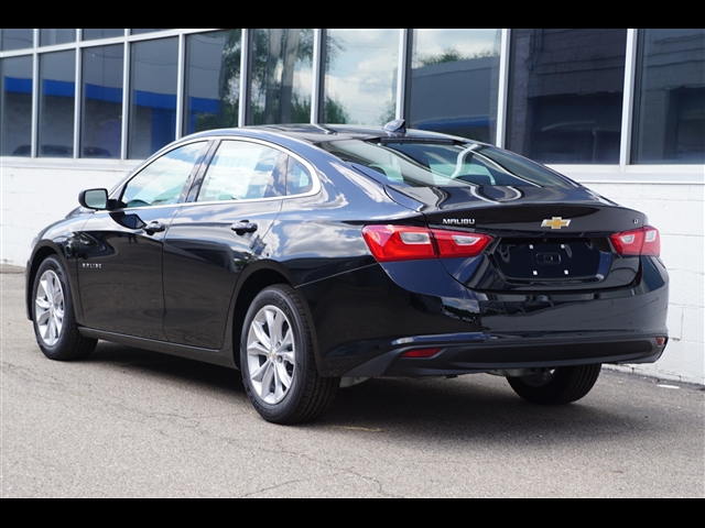 new 2024 Chevrolet Malibu car, priced at $27,810