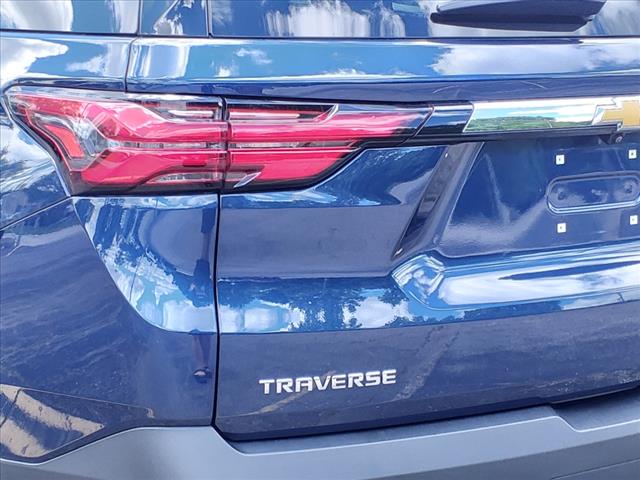 used 2022 Chevrolet Traverse car, priced at $27,980