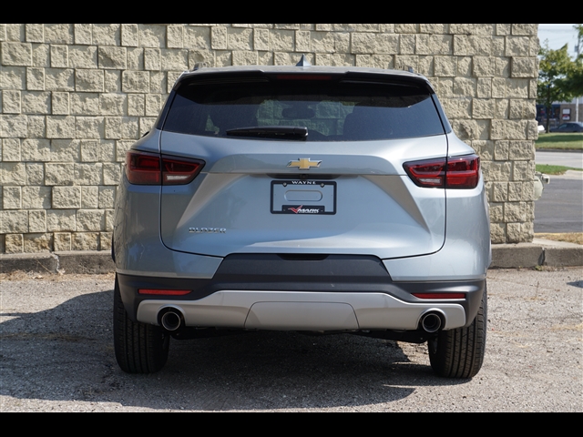 new 2025 Chevrolet Blazer car, priced at $35,186