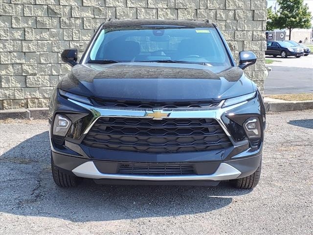 new 2025 Chevrolet Blazer car, priced at $35,186