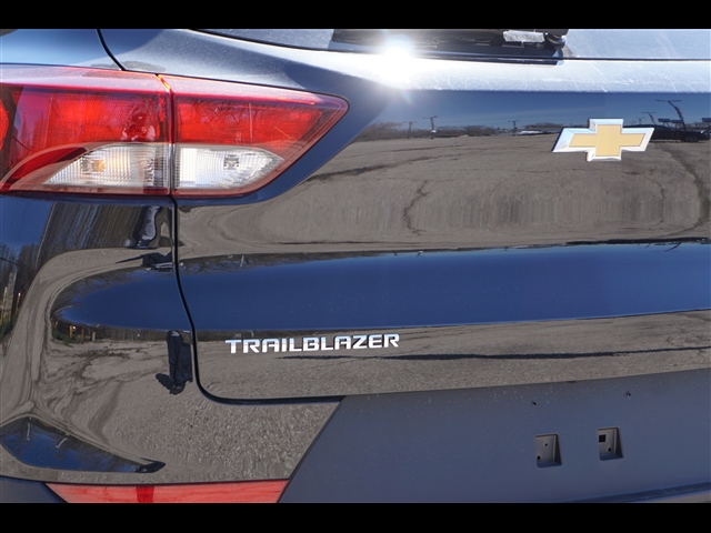 new 2024 Chevrolet TrailBlazer car, priced at $23,942