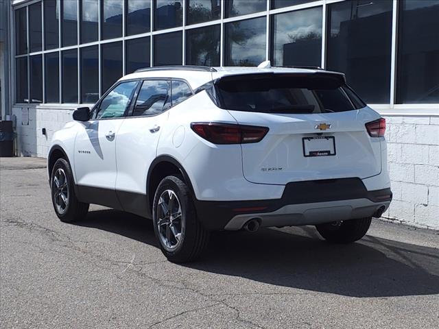 new 2025 Chevrolet Blazer car, priced at $35,426