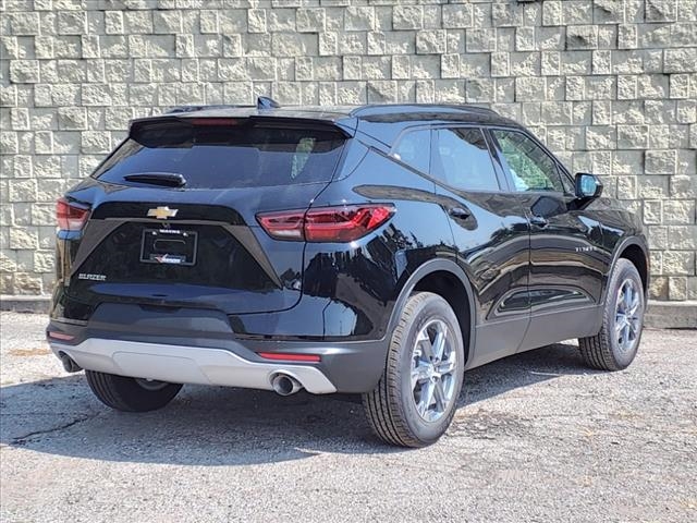 new 2025 Chevrolet Blazer car, priced at $35,186