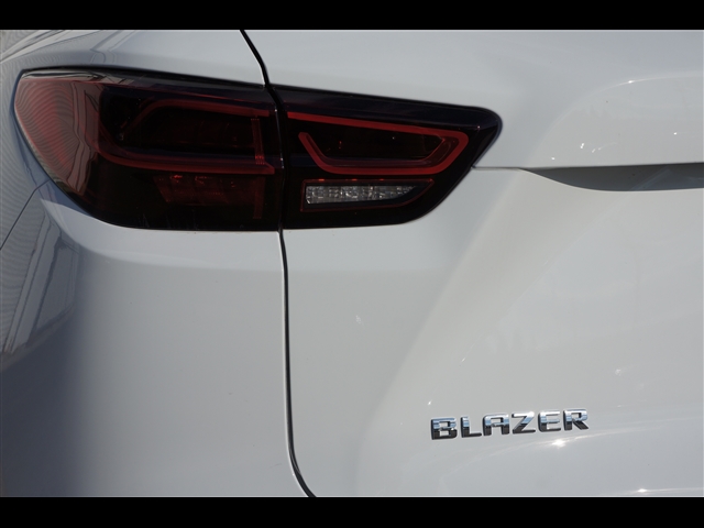 new 2024 Chevrolet Blazer car, priced at $35,382