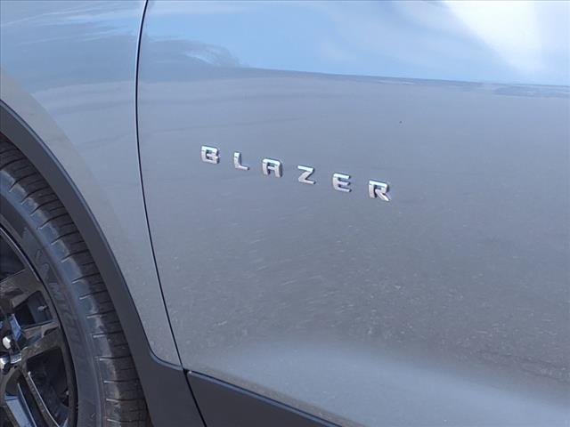 new 2025 Chevrolet Blazer car, priced at $37,077