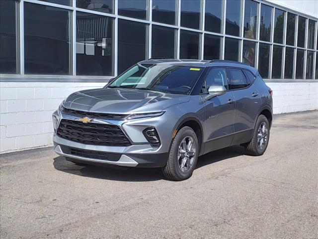 new 2025 Chevrolet Blazer car, priced at $35,426