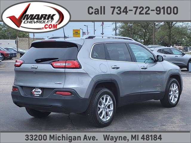 used 2016 Jeep Cherokee car, priced at $11,480