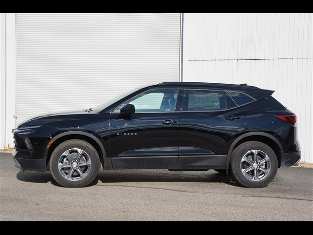 new 2024 Chevrolet Blazer car, priced at $35,383