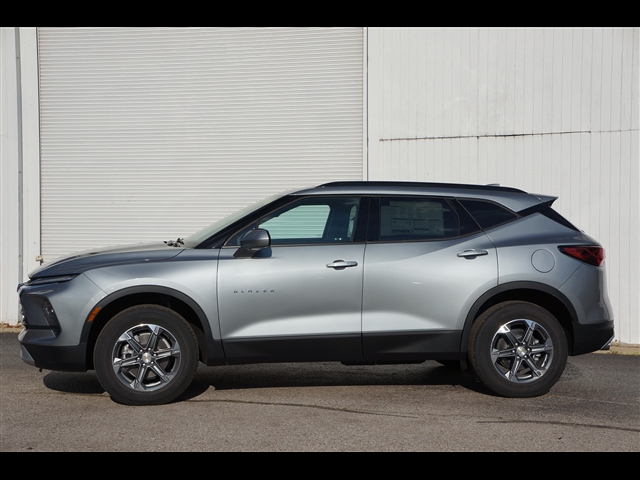 new 2024 Chevrolet Blazer car, priced at $35,985