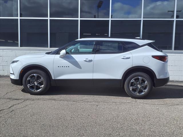 new 2025 Chevrolet Blazer car, priced at $35,426