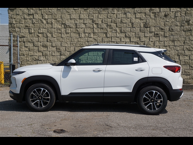 new 2025 Chevrolet TrailBlazer car, priced at $25,249