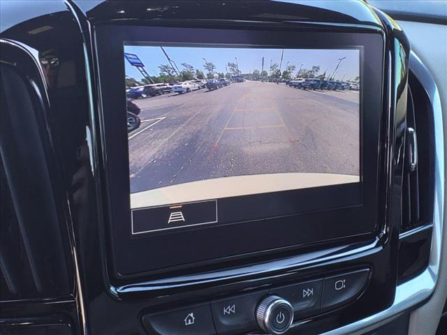 used 2022 Chevrolet Traverse car, priced at $33,980