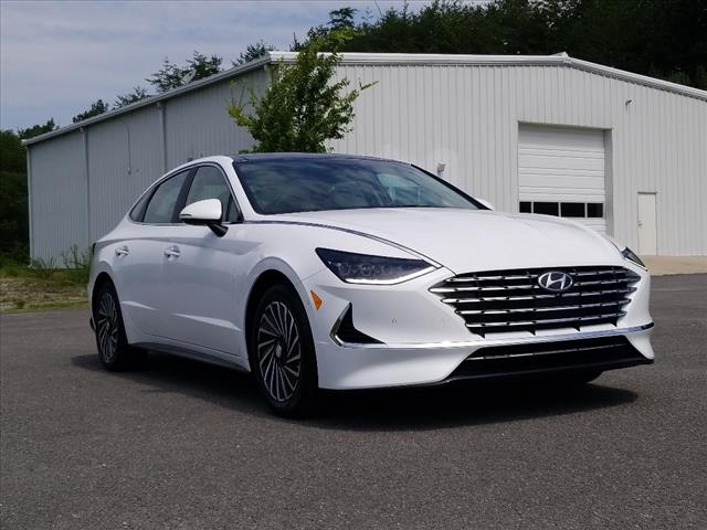 new 2024 Hyundai Sonata Hybrid car, priced at $32,975