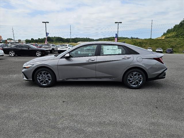 new 2024 Hyundai Elantra car, priced at $25,235