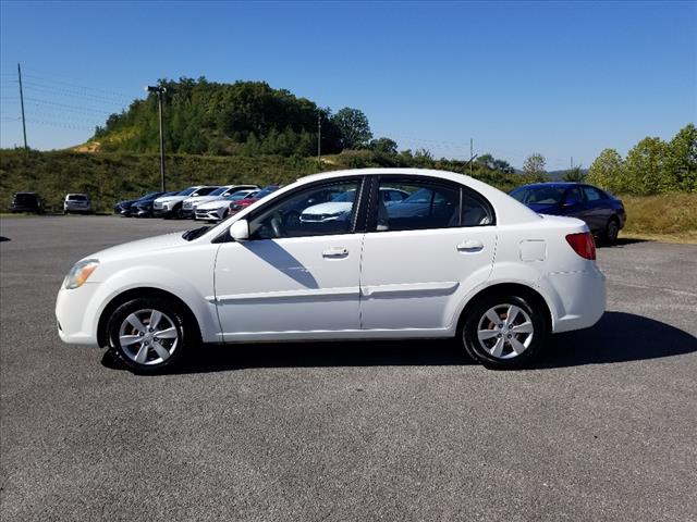 used 2010 Kia Rio car