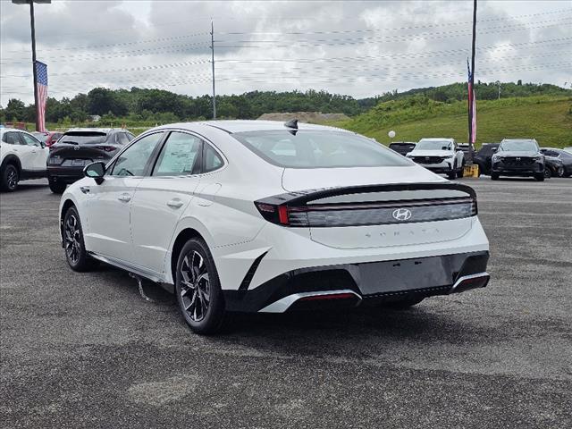 new 2024 Hyundai Sonata car, priced at $29,675