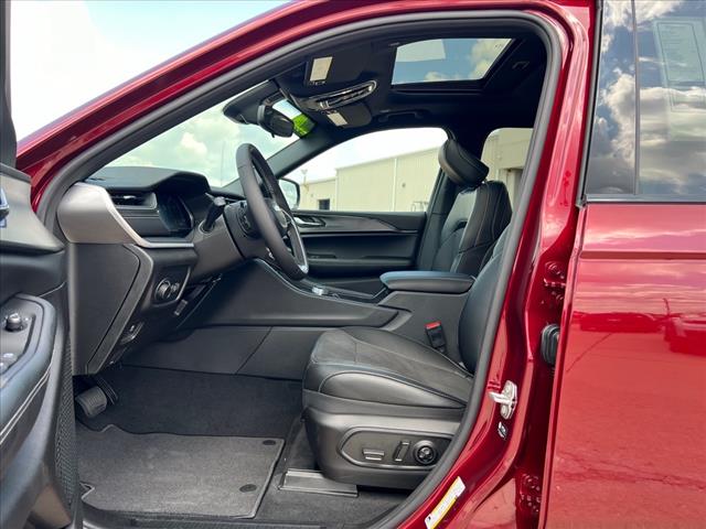 new 2024 Jeep Grand Cherokee L car, priced at $45,140