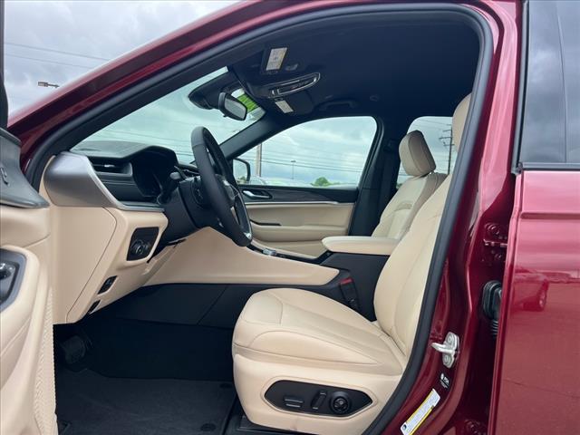 new 2024 Jeep Grand Cherokee L car, priced at $46,887